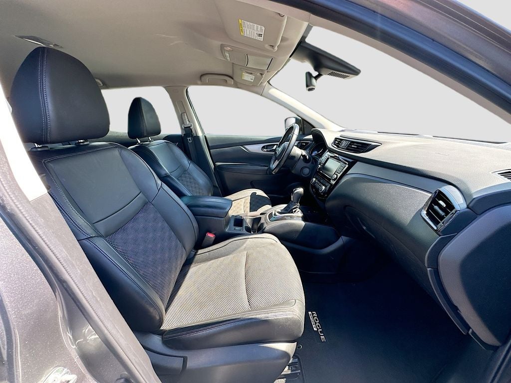 2020 Nissan Rogue Sport SV