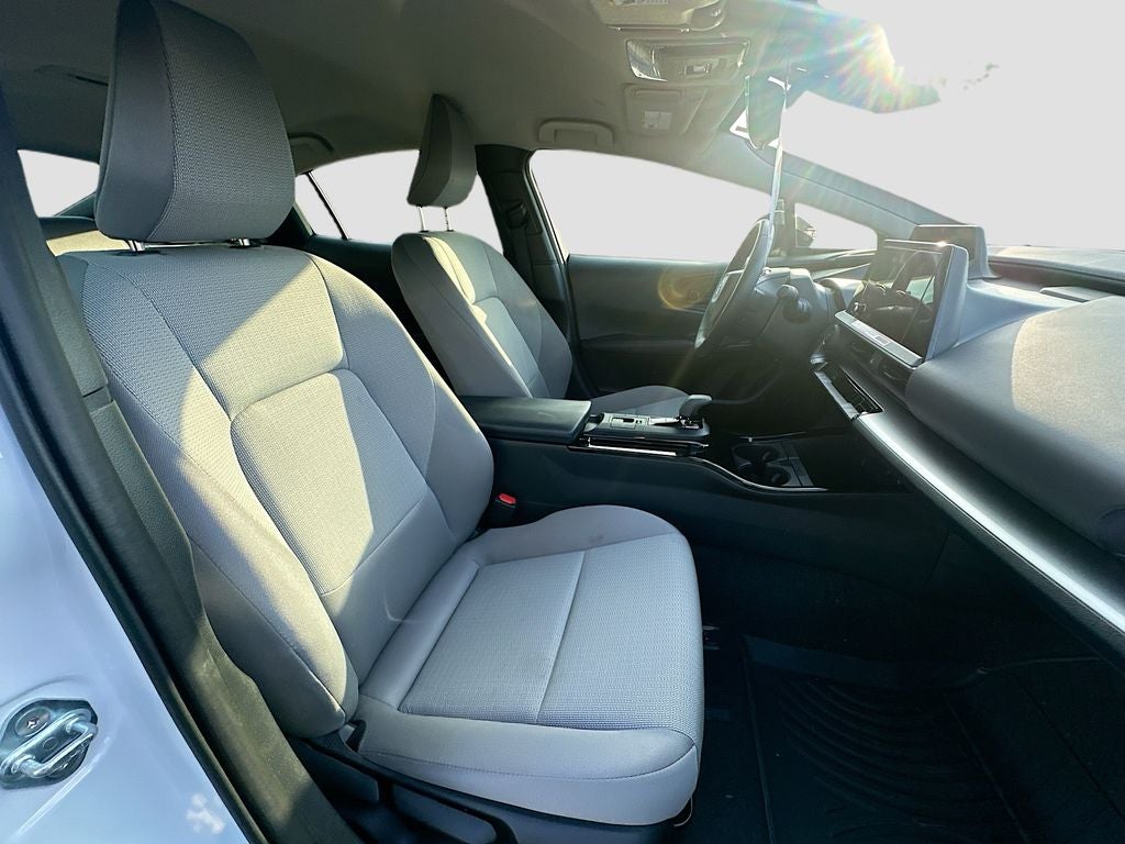 2024 Toyota Prius LE