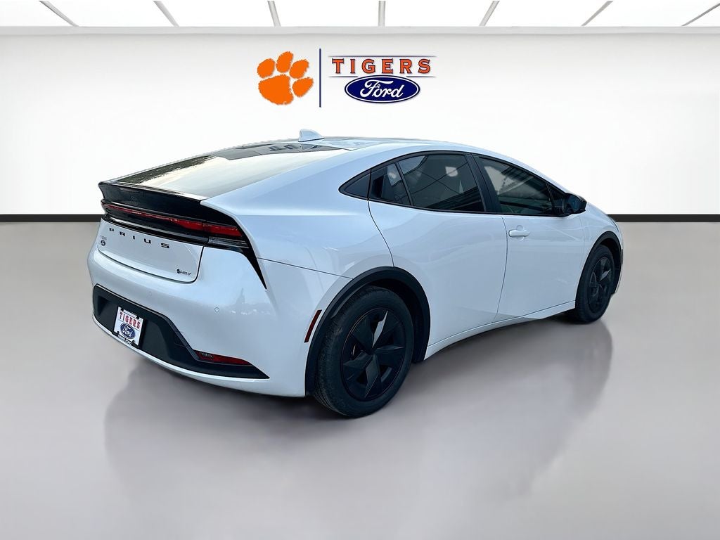 2024 Toyota Prius LE