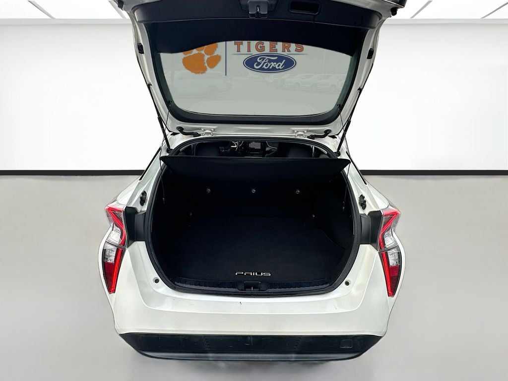 2016 Toyota Prius Three