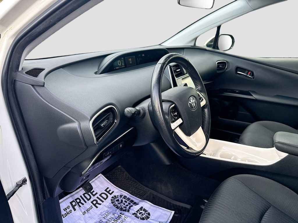 2016 Toyota Prius Three