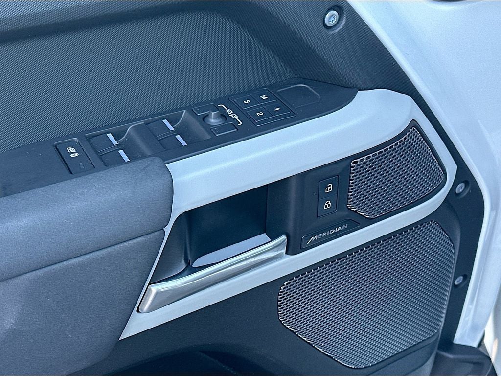 2023 Land Rover Defender 110 S