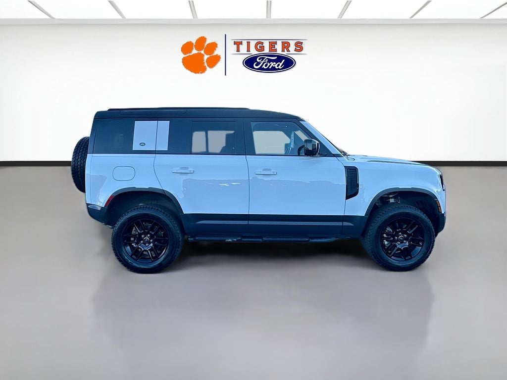 2023 Land Rover Defender 110 S